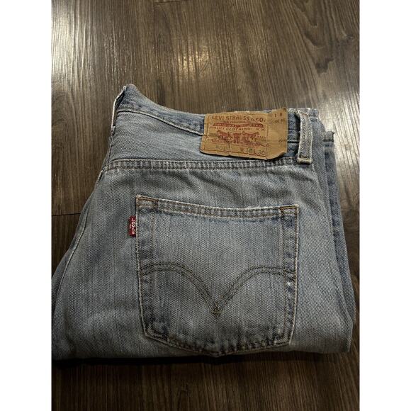 Levis 501 Jeans Men 34x30 Blue Denim Classic Original Fit Straight Button Fly - Picture 8 of 9